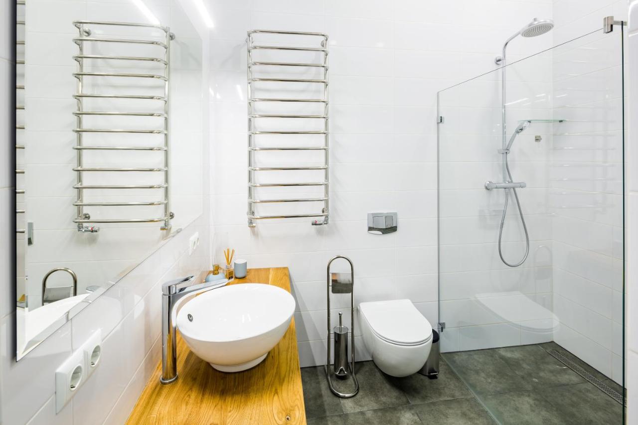 New Large 2 Bedroom In Lviv Historic Centre Екстер'єр фото